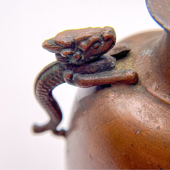 Antique Japanese Bronze Meiji Era Floral Vase/Urn with Dragon Handles Bud Vase - Picture 9 of 13